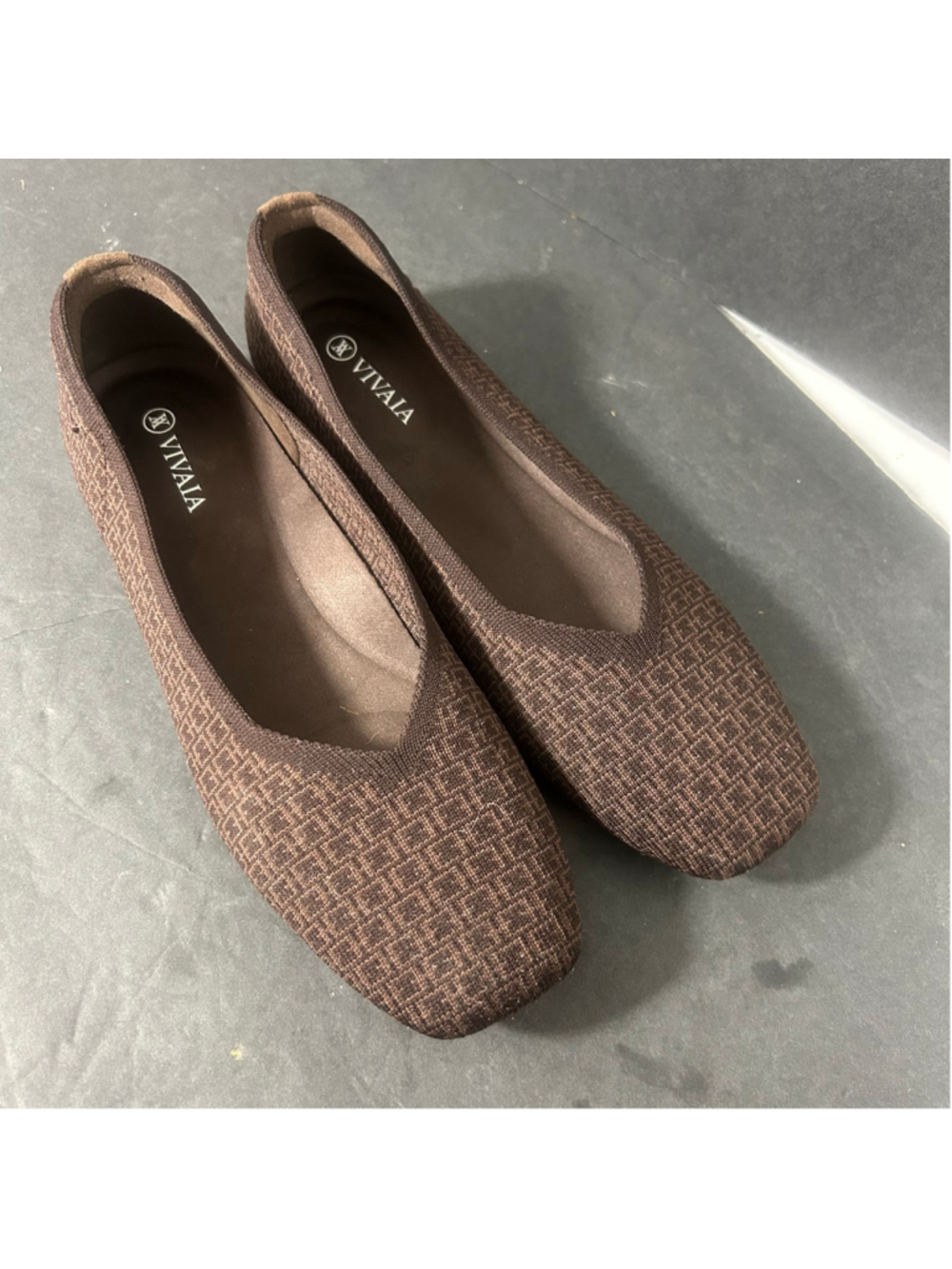 Women's VIVAIA Brown Knit Square Toe Flats Size 8.5
